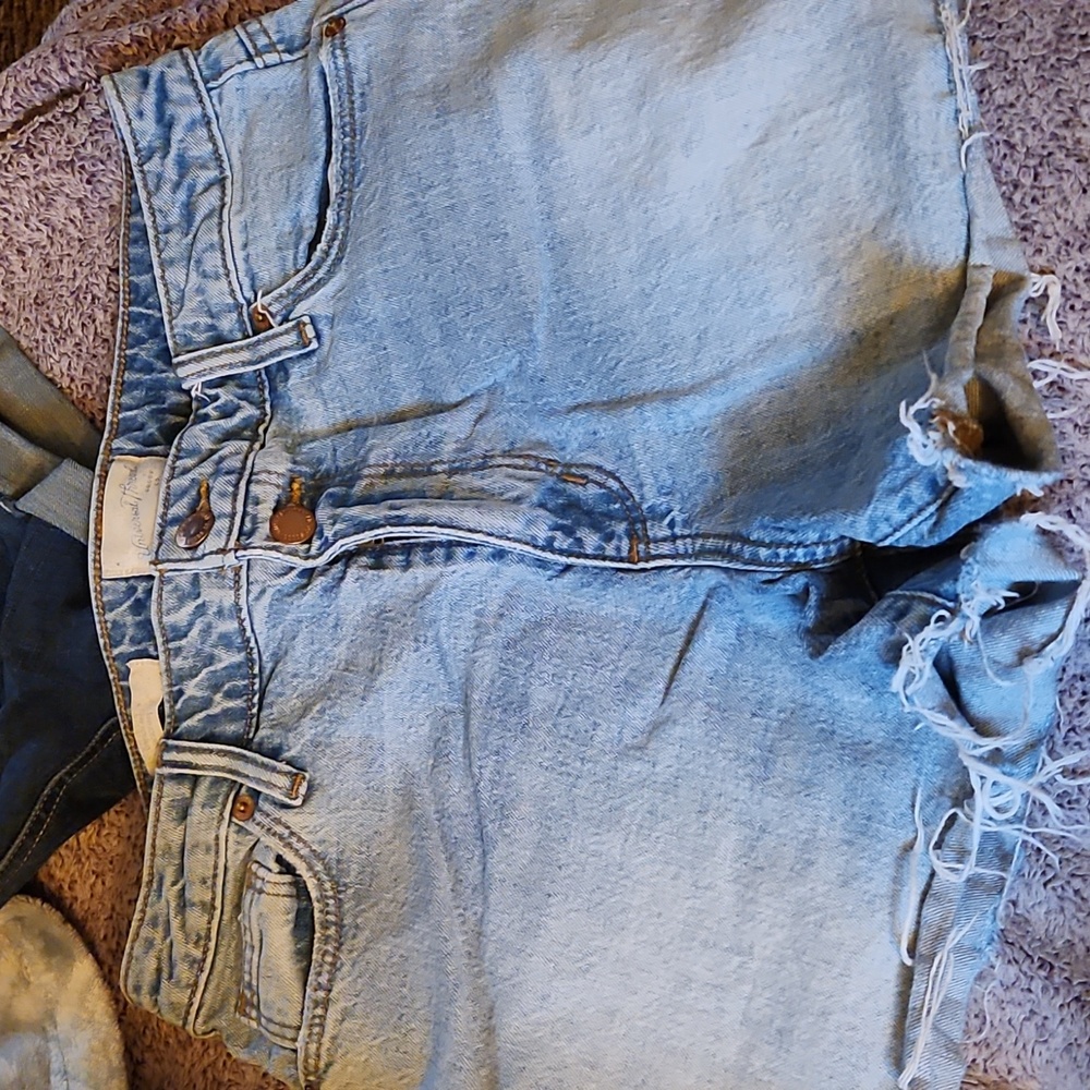 Universal thread highwaisted shorts